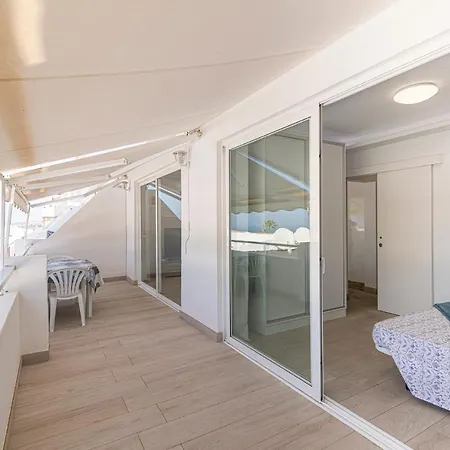 Апартаменты Sun View - Island Village Heights