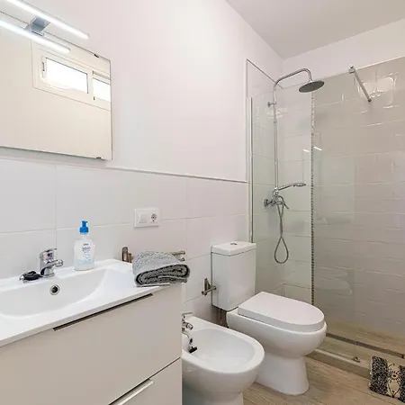Sun View - Island Village Heights Apartman *