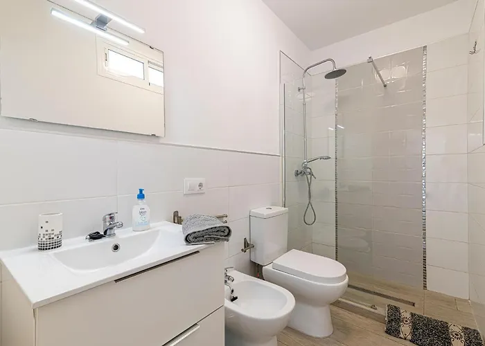 Sun View - Island Village Heights Apartment *