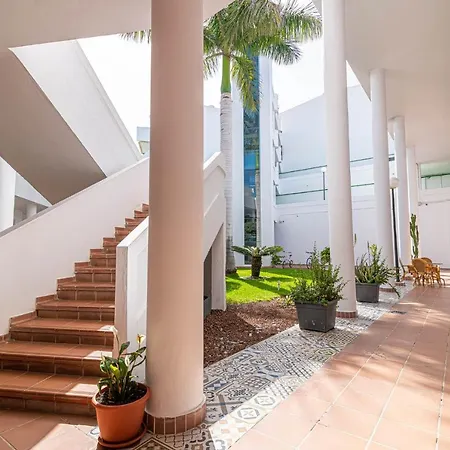 Sun View - Island Village Heights דירה